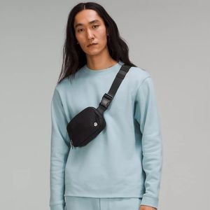 Lululemon Everywhere Belt Bag
